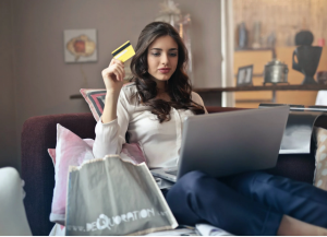 a lady shopping online using a proxy server